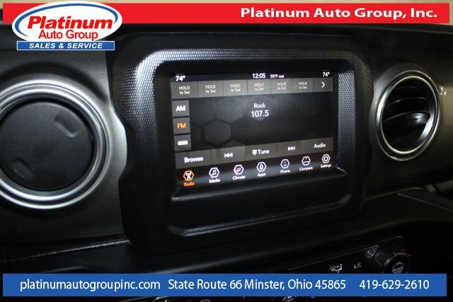 Used 2019 Jeep Wrangler Unlimited Sahara w/ Safety Group AWD/4WD image 17