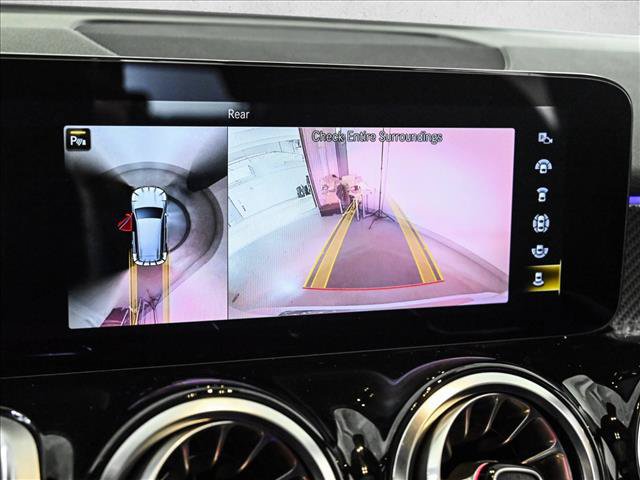 Used 2022 Mercedes-Benz GLB 250 4MATIC image 15