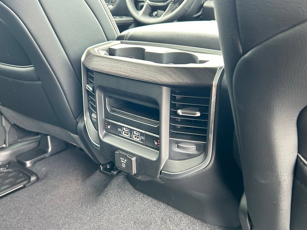 New 2025 RAM 1500 Laramie w/ Sport Appearance Package AWD/4WD image 38