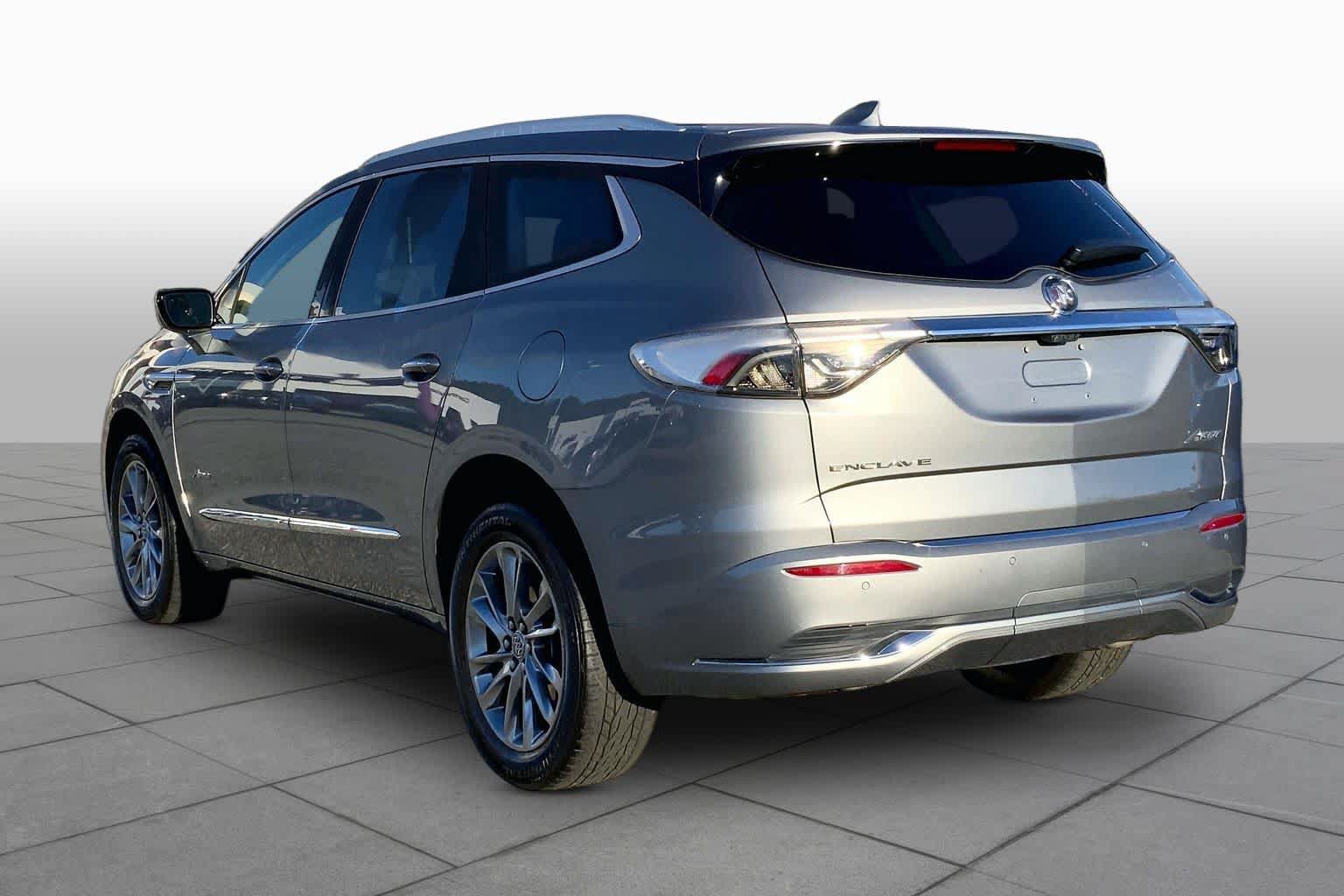 Used 2024 Buick Enclave Avenir w/ Avenir Technology Package FWD image 11
