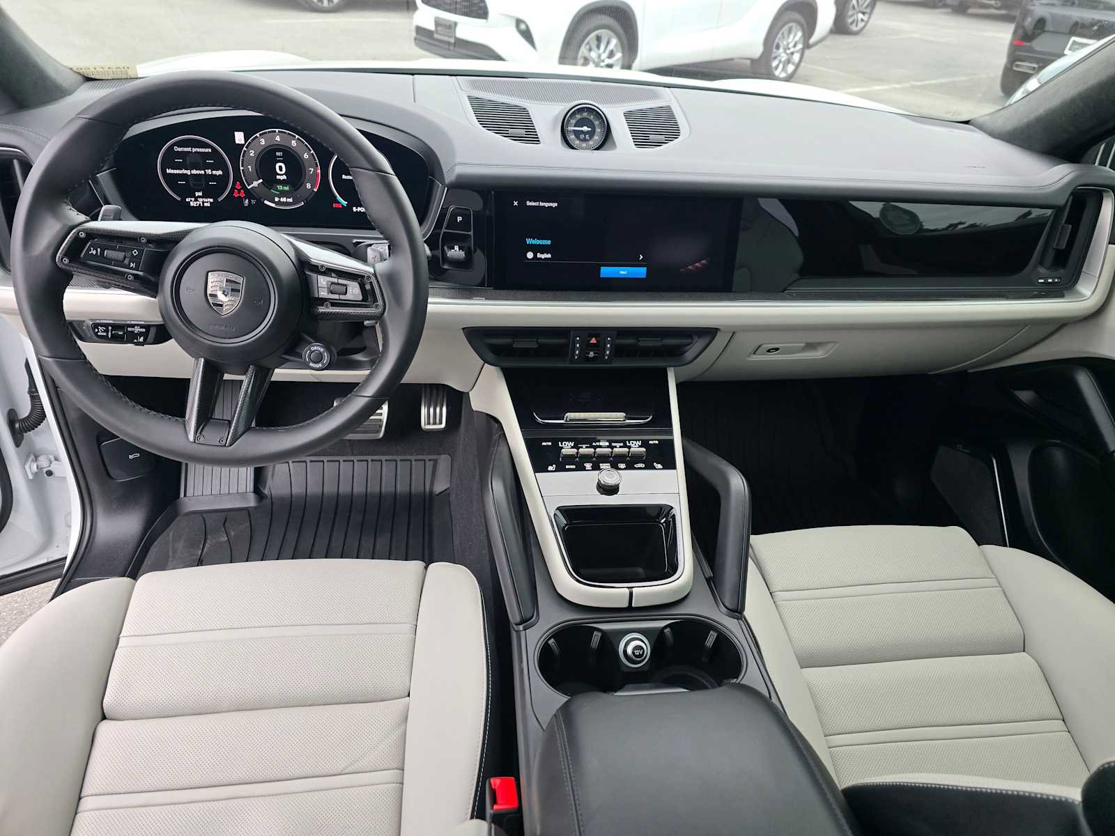 Used 2025 Porsche Cayenne Turbo image 24