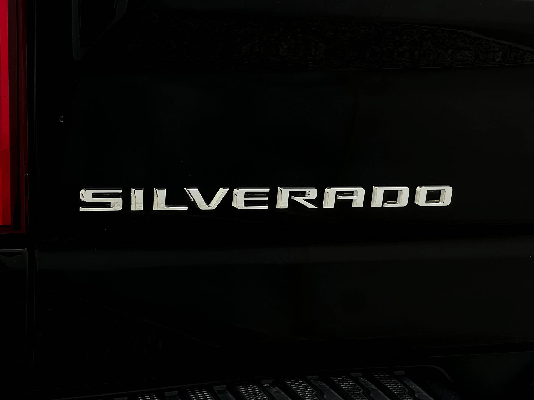 Used 2021 Chevrolet Silverado 1500 LT Trail Boss w/ Convenience Package II AWD/4WD image 38