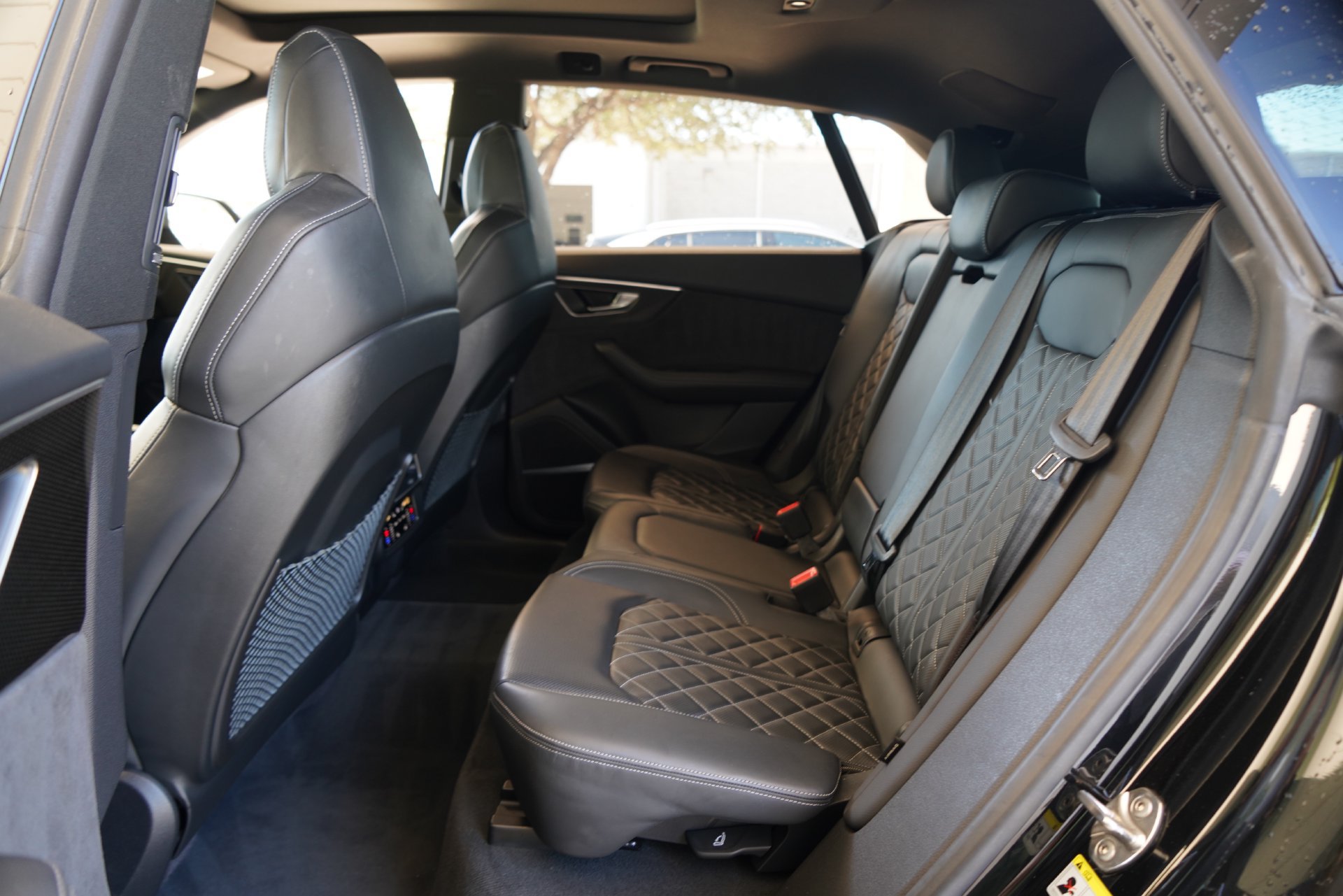 Used 2023 Audi SQ8 Premium Plus w/ Executive Package AWD/4WD image 30