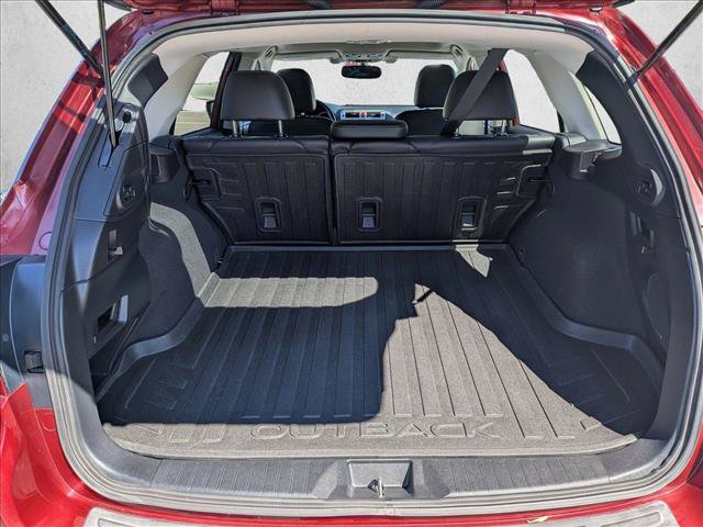 Used 2016 Subaru Outback 2.5i Limited AWD/4WD image 6