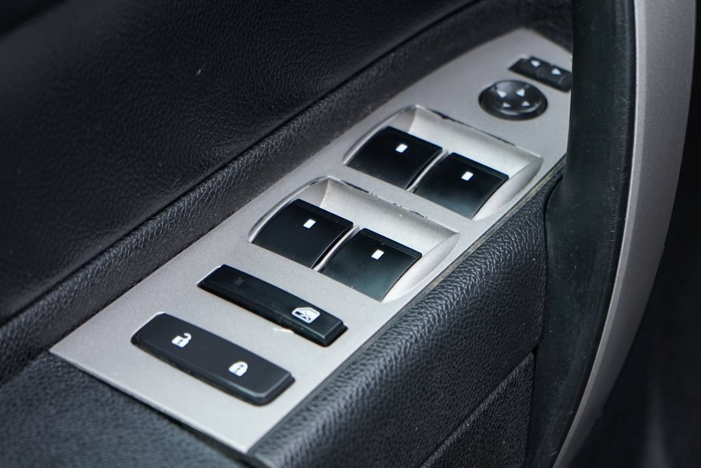 Used 2010 Chevrolet Silverado 2500 LT RWD image 17