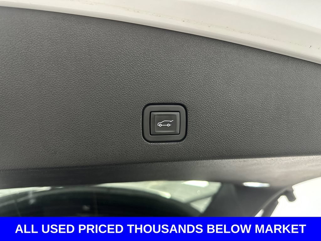 Used 2024 Cadillac XT6 Premium Luxury w/ LPO, Floor Liner Package AWD/4WD image 21
