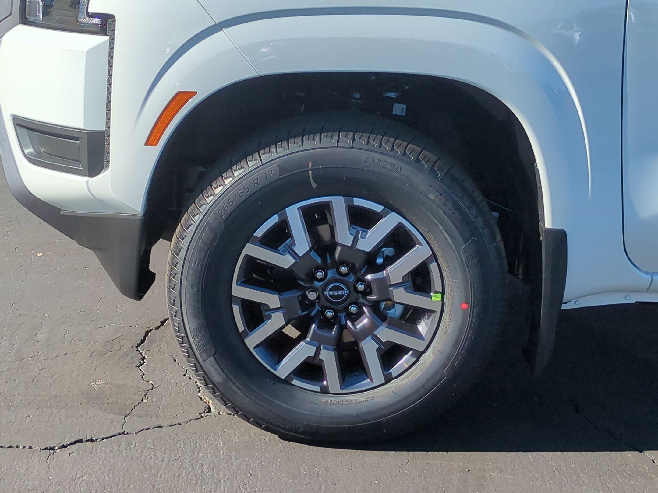 New 2026 Nissan Frontier SV w/ Tow Package image 9