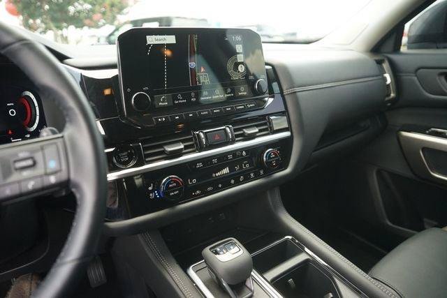 Used 2025 Nissan Pathfinder Platinum w/ Cargo Package FWD image 27