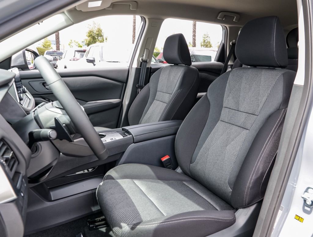 New 2026 Nissan Rogue SV FWD image 16
