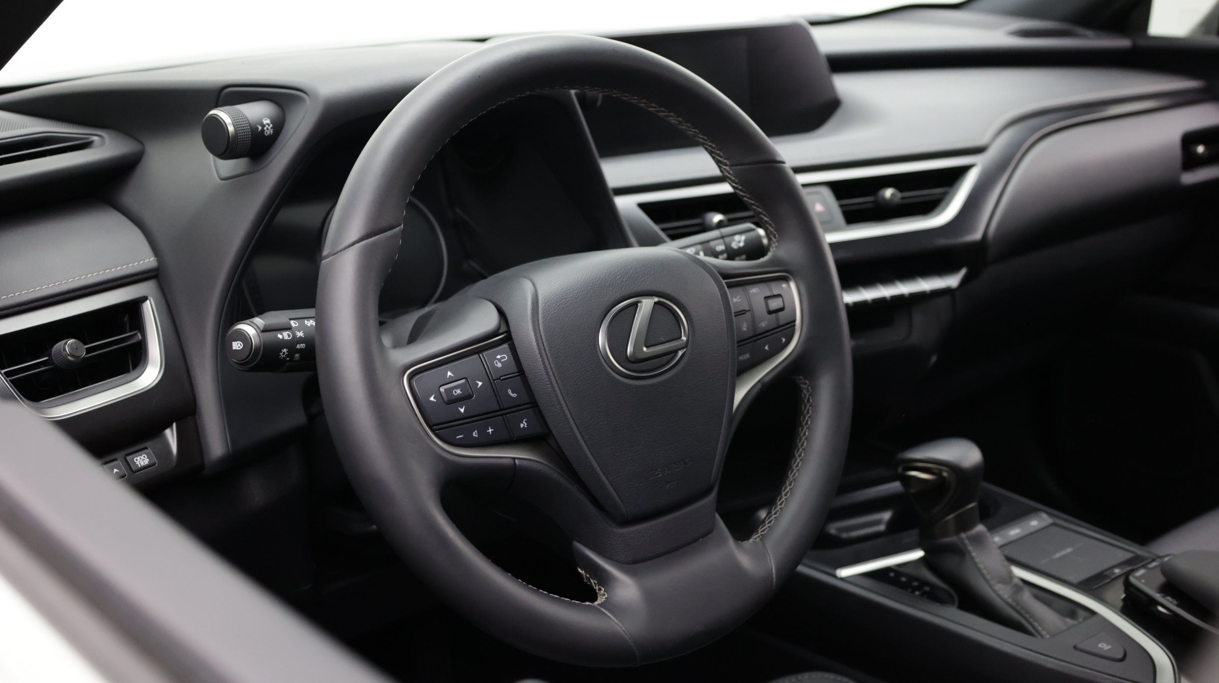 Used 2021 Lexus UX 200 w/ Accessory Package (Z2) FWD image 17