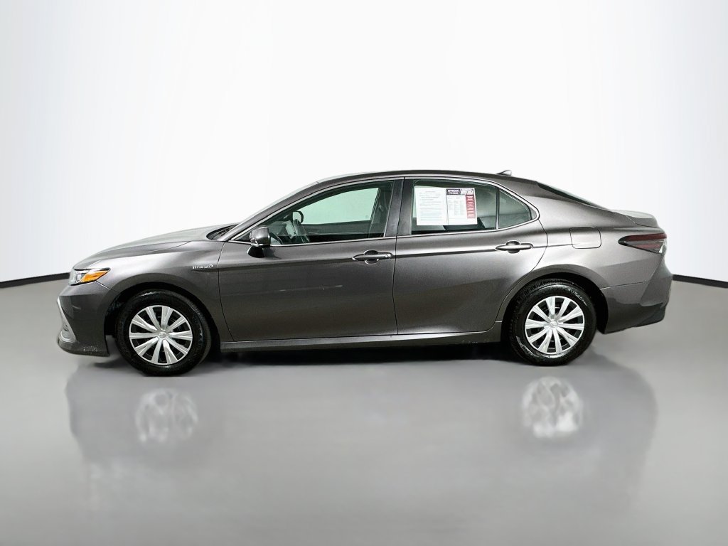 Used 2021 Toyota Camry LE FWD image 5