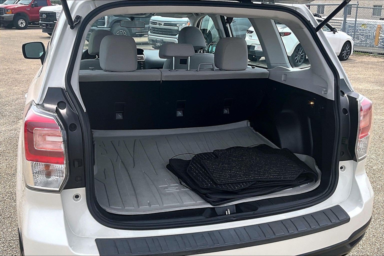 Used 2018 Subaru Forester 2.5i w/ Protection Package #1 AWD/4WD image 19