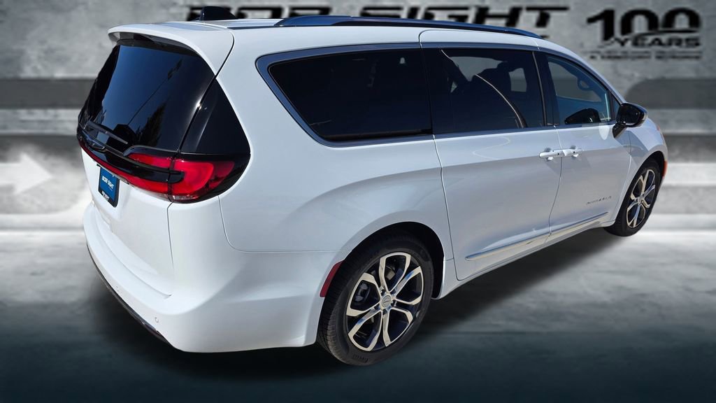 New 2026 Chrysler Pacifica Pinnacle image 5