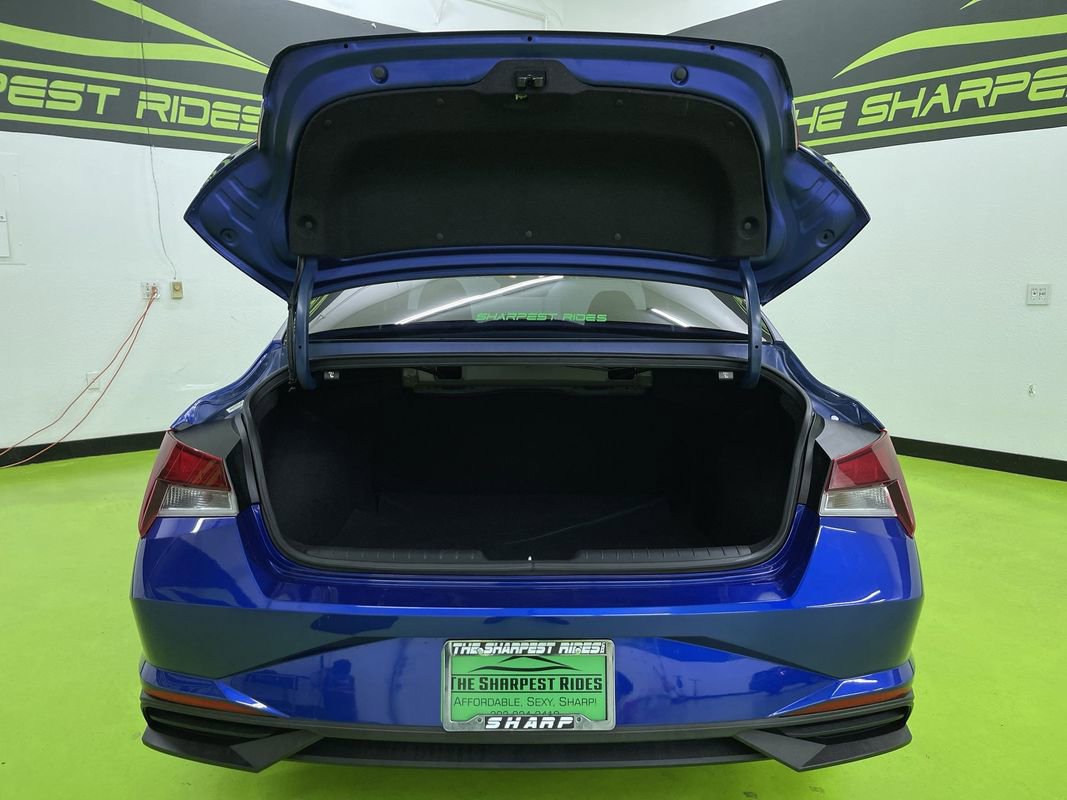 Used 2021 Hyundai Elantra SE image 9