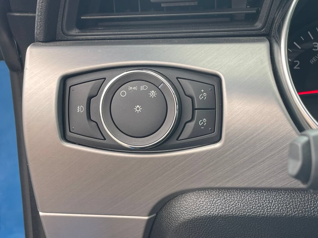 Used 2021 Ford Mustang Premium RWD image 19