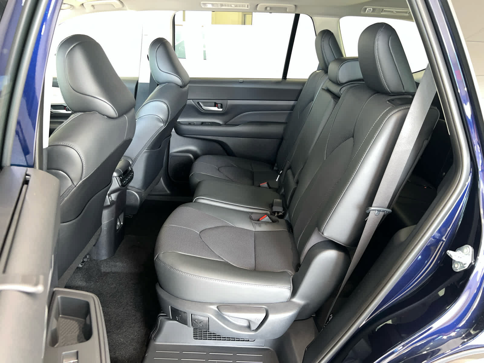 New 2026 Toyota Grand Highlander Limited AWD/4WD image 12