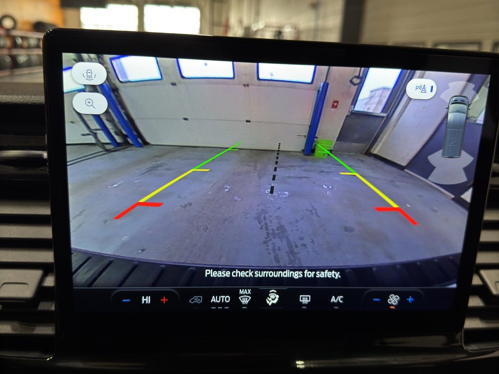 Used 2024 Ford Transit 350 XLT image 24