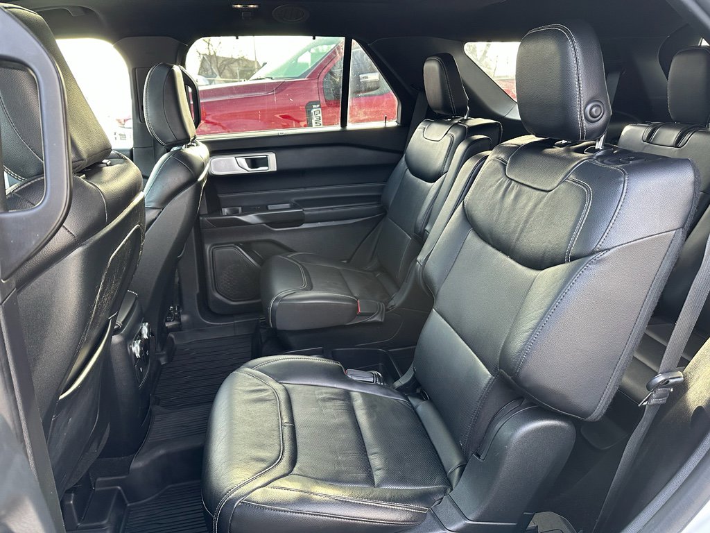 Used 2020 Ford Explorer ST w/ Premium Technology Package image 9