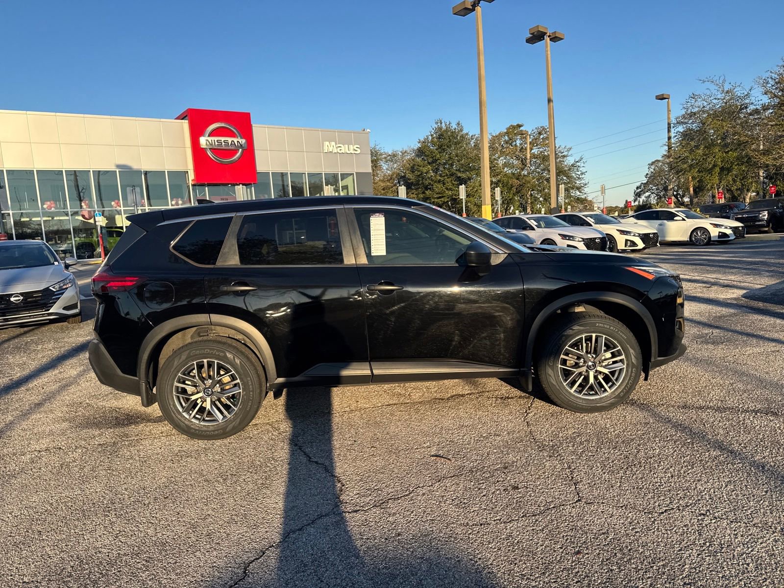Certified 2021 Nissan Rogue S image 4