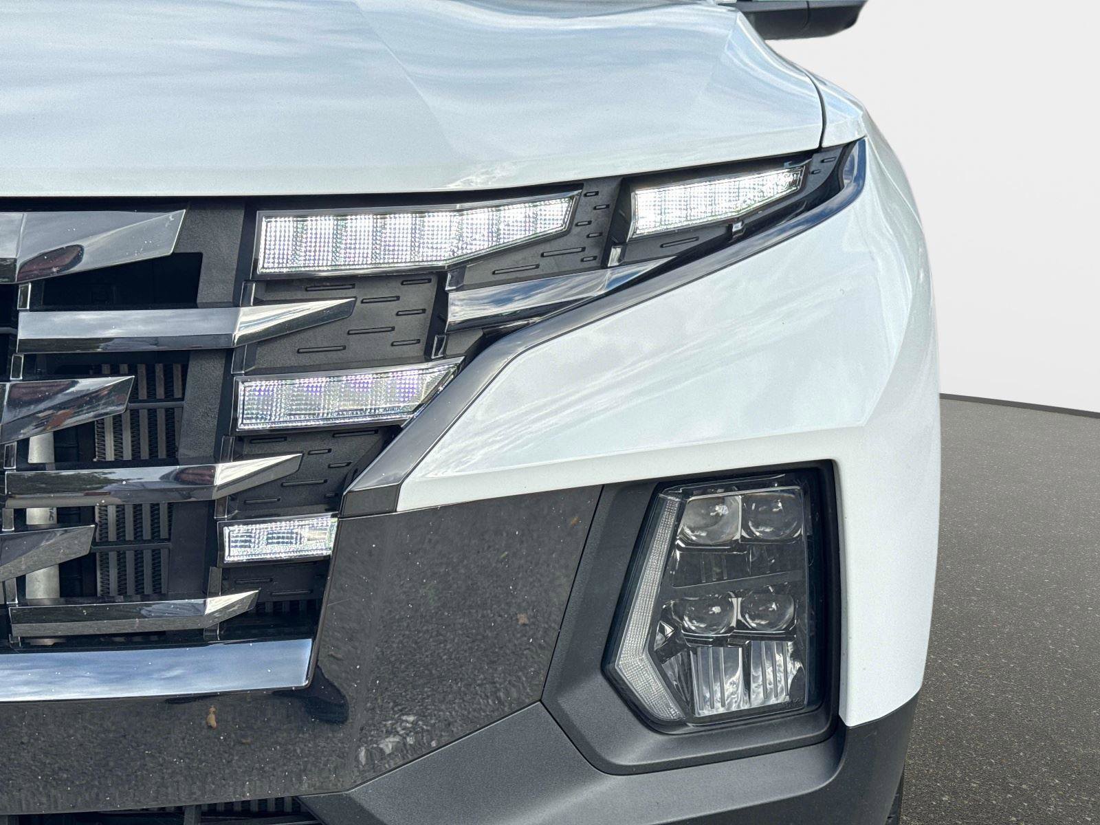 Used 2024 Hyundai Santa Cruz Limited image 10