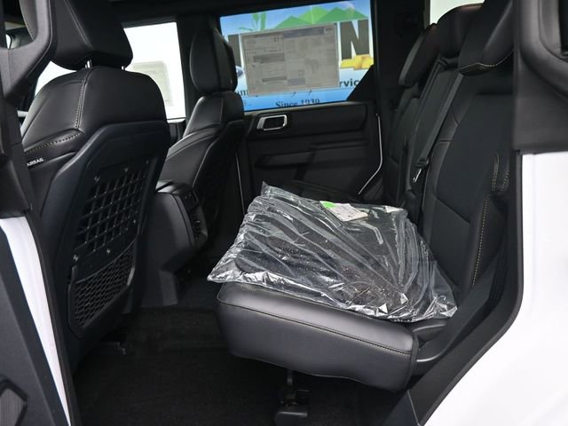 New 2025 Ford Bronco Badlands image 9