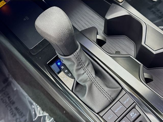Used 2025 Toyota Camry LE image 17