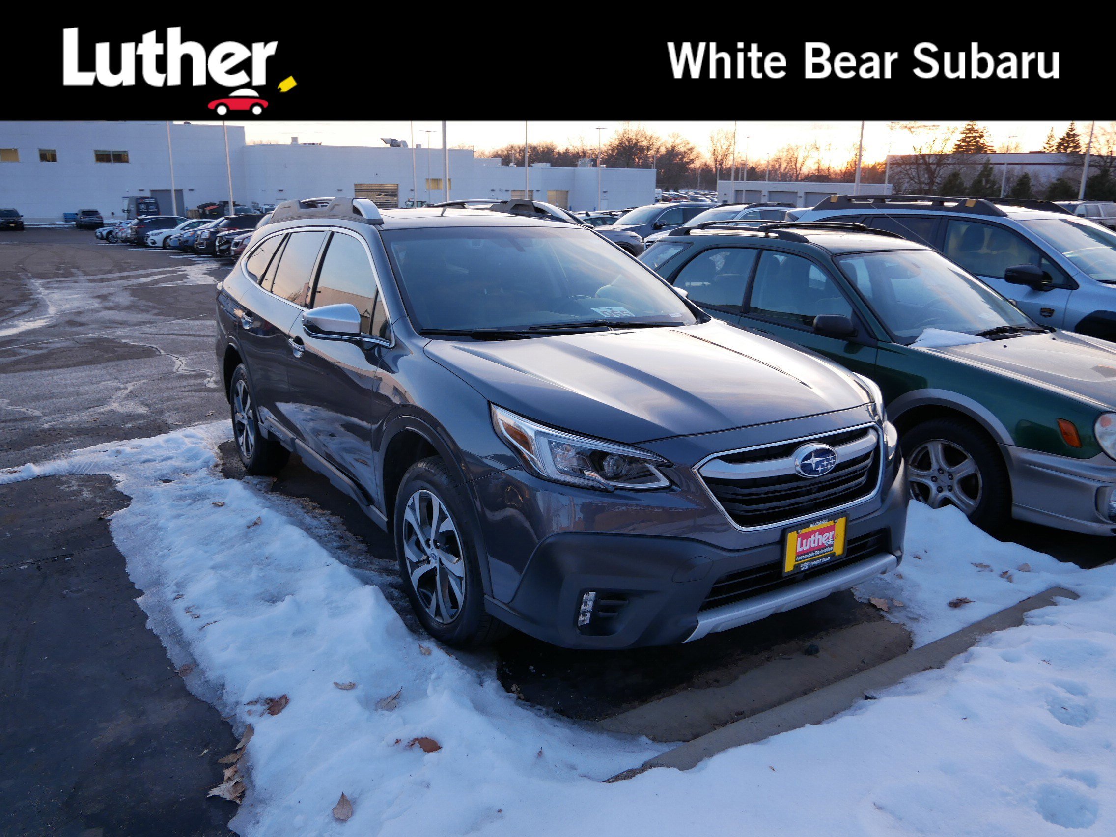 Used 2022 Subaru Outback Touring image 1