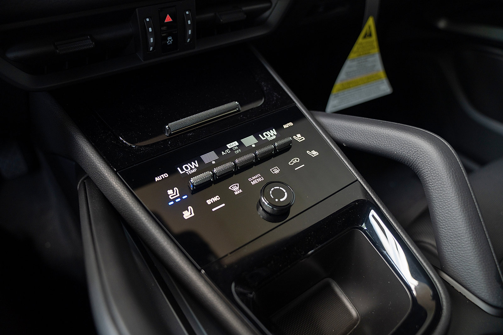 Used 2025 Porsche Cayenne Coupe image 15