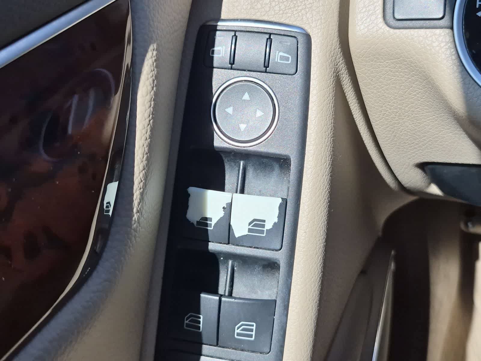 Used 2012 Mercedes-Benz C 300 4MATIC Sedan image 30