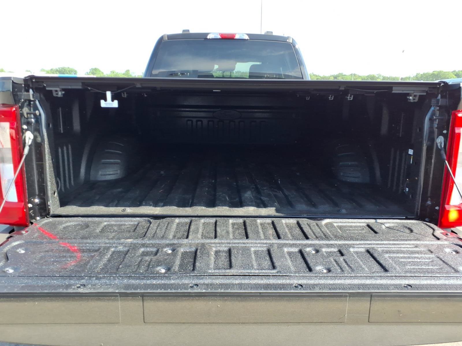 Certified 2026 Ford F250 XLT w/ FX4 Off-Road Package AWD/4WD image 10