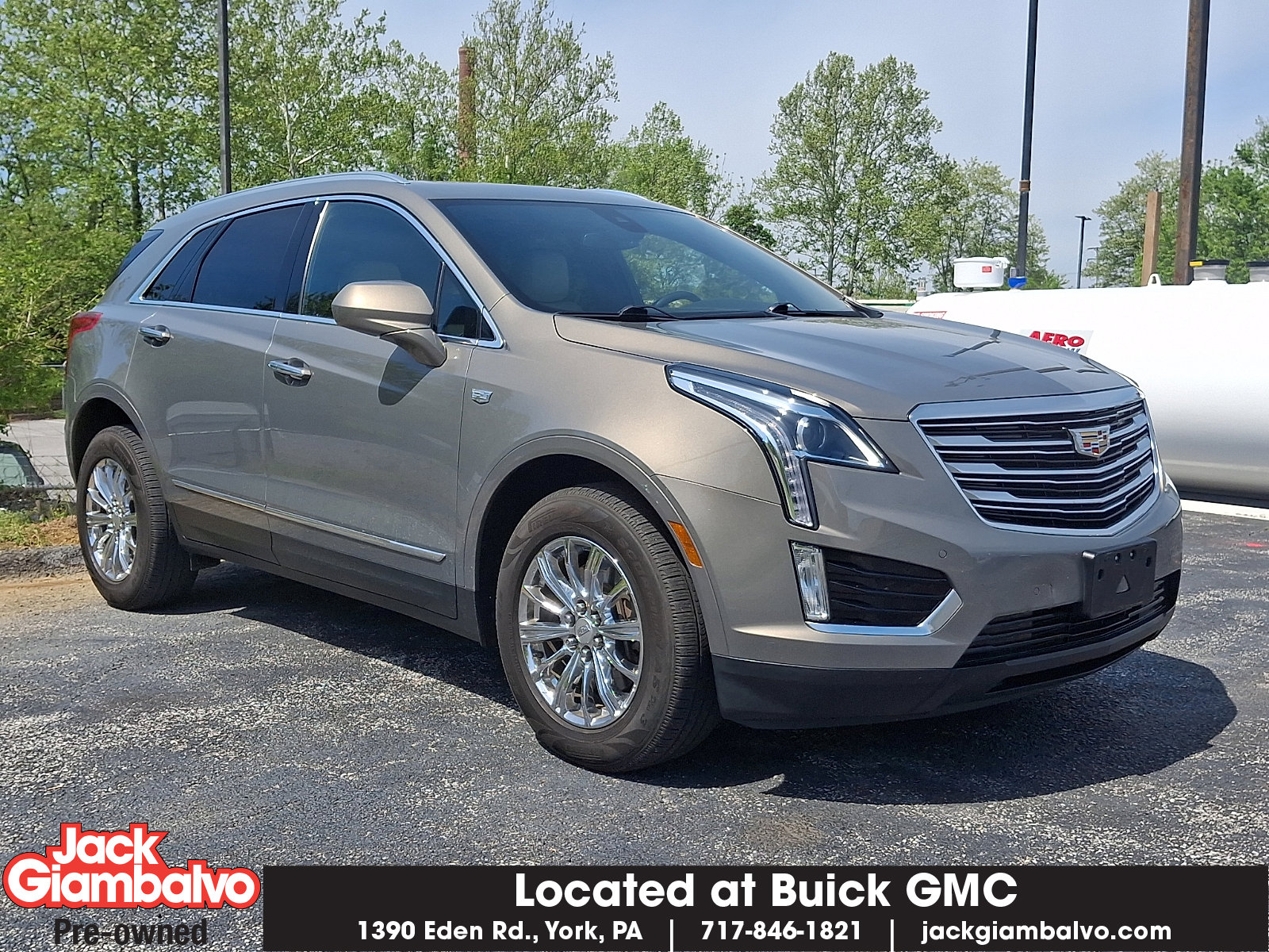 Used 2018 Cadillac XT5 Luxury w/ Driver Awareness Package FWD image 1