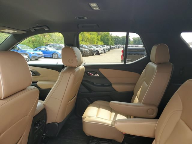 Certified 2022 Chevrolet Traverse Premier w/ LPO, Floor Liner Package FWD image 9
