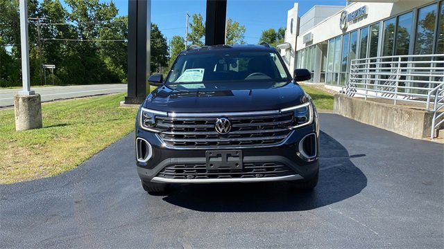 New 2026 Volkswagen Atlas SE image 2
