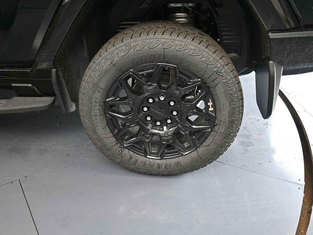 New 2025 GMC Hummer EV 2X w/ LPO, Sport Package image 11