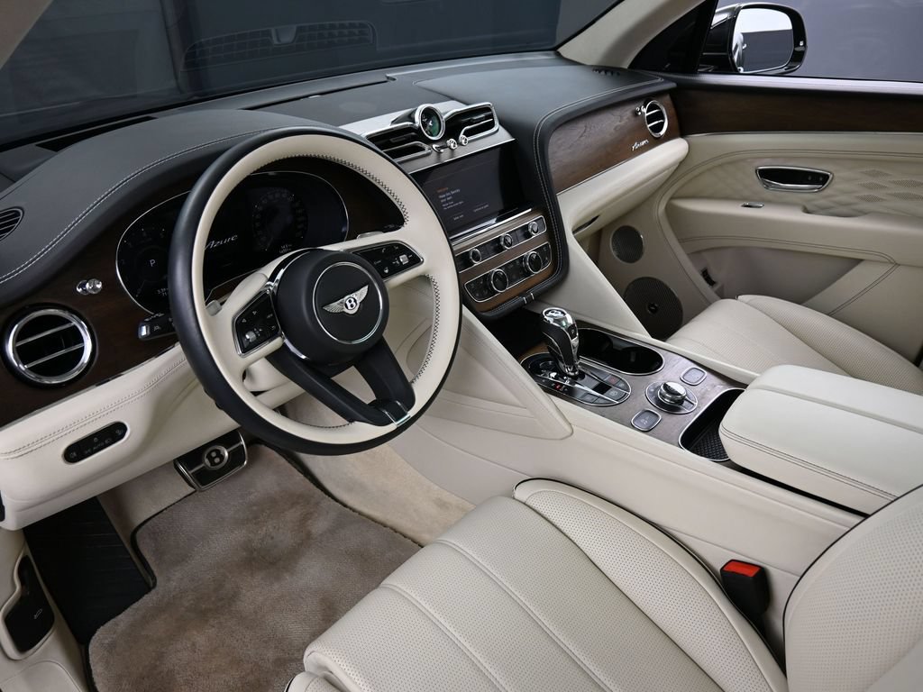 Certified 2024 Bentley Bentayga AWD/4WD image 4