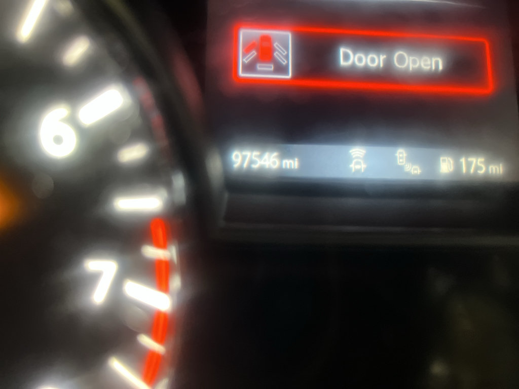 Used 2019 Nissan Pathfinder SL FWD image 27