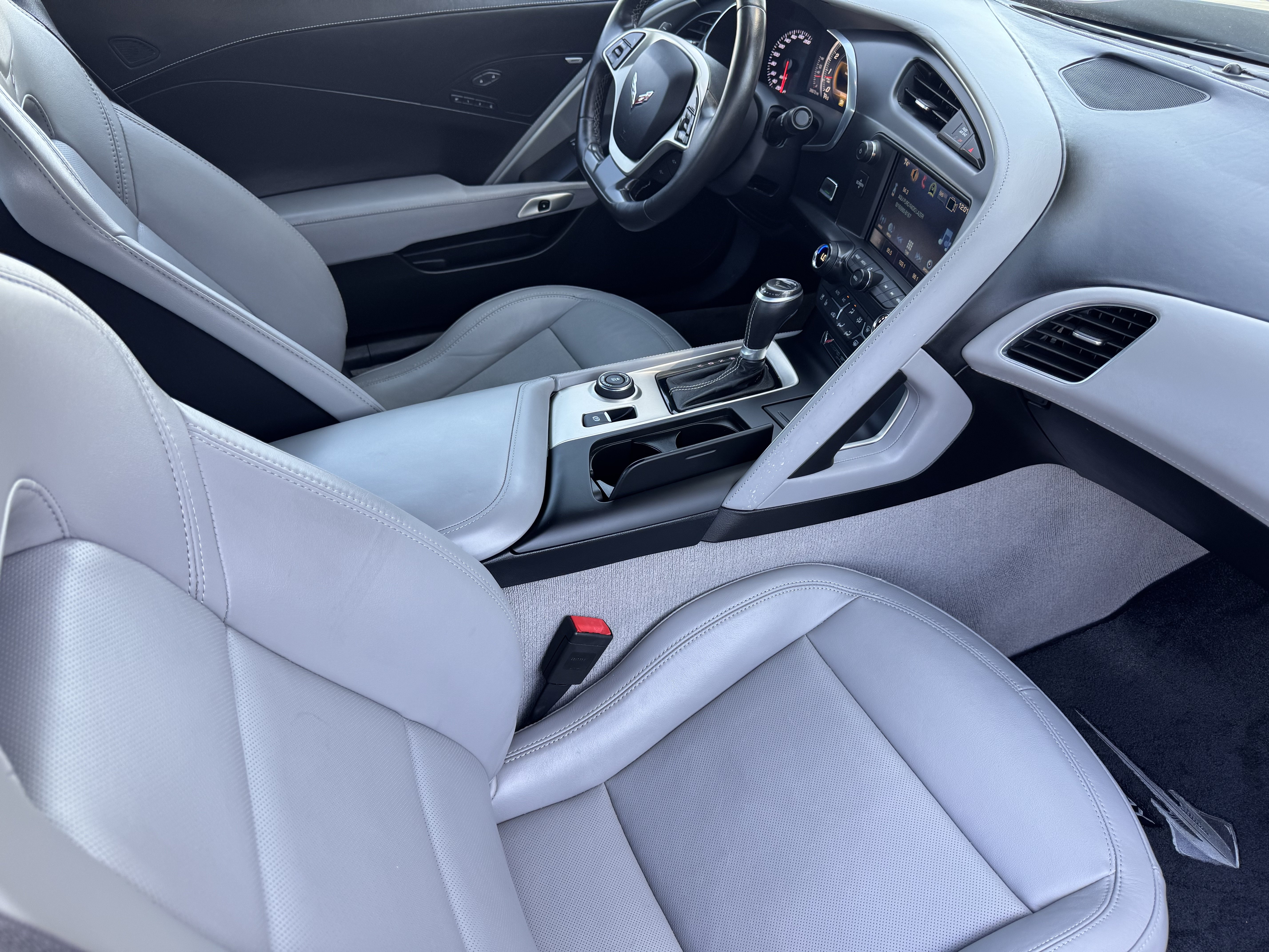 Certified 2016 Chevrolet Corvette Stingray Coupe w/ 3LT Preferred Equipment Group RWD image 17