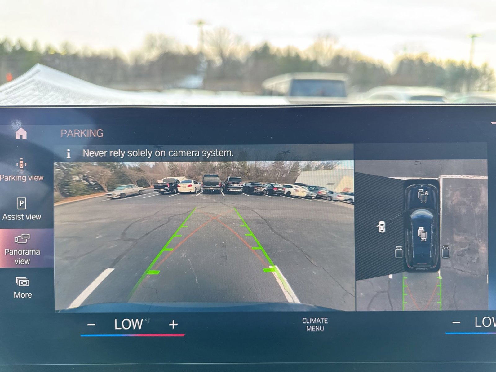 Used 2023 BMW X7 xDrive40i w/ Premium Package image 14