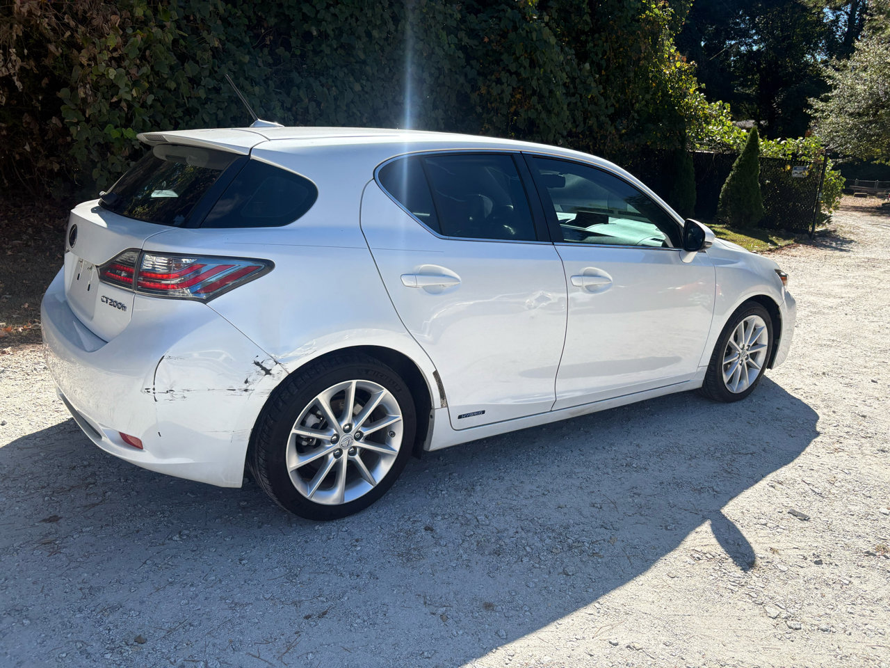 Used 2011 Lexus CT 200h image 3