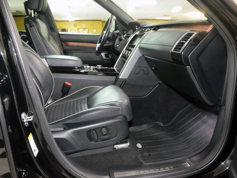 Used 2018 Land Rover Discovery HSE Luxury AWD/4WD image 24