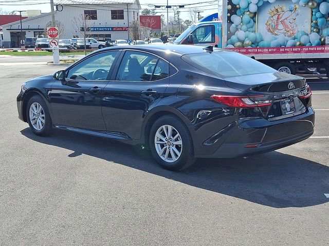 Used 2026 Toyota Camry LE image 5