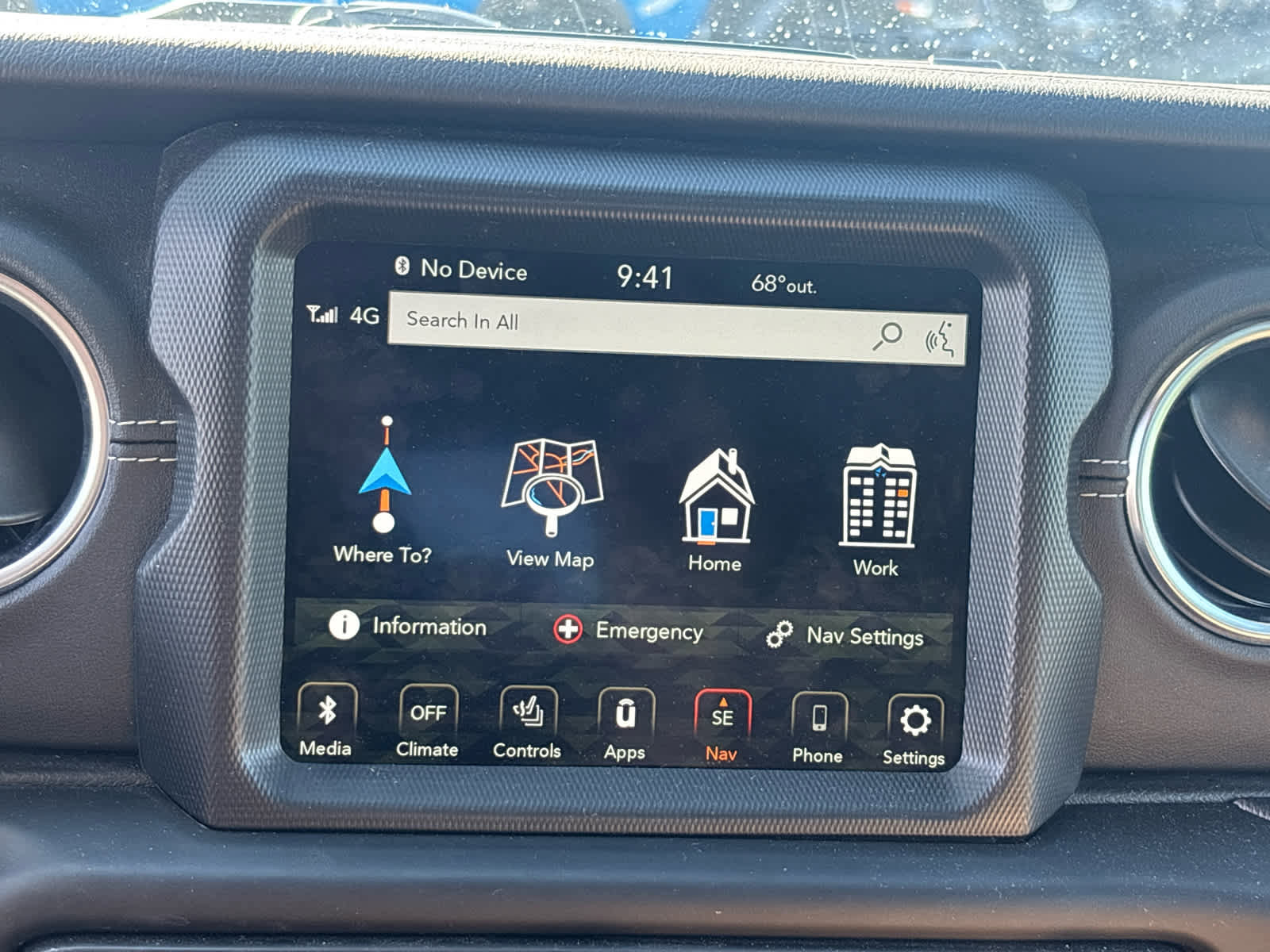 Used 2022 Jeep Wrangler Unlimited Rubicon w/ Steel Bumper Group image 13