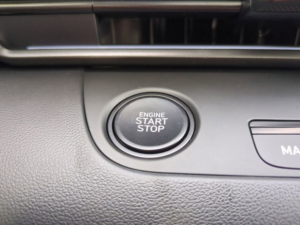 New 2026 Hyundai Elantra Sport image 33