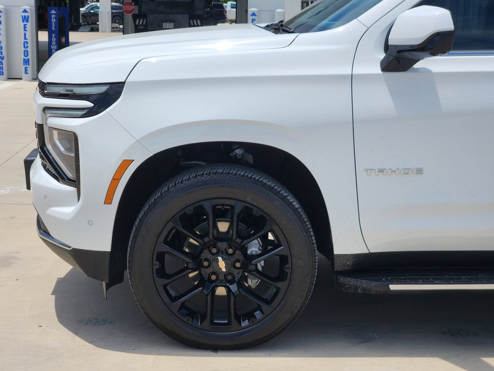 Used 2025 Chevrolet Tahoe LS RWD image 10