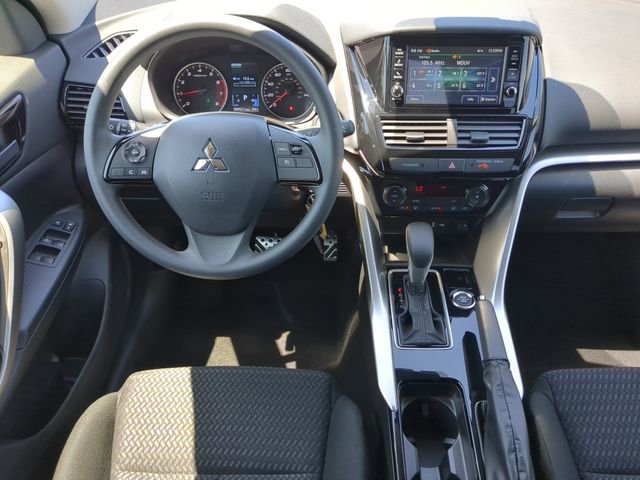 Used 2025 Mitsubishi Eclipse Cross ES AWD/4WD image 16