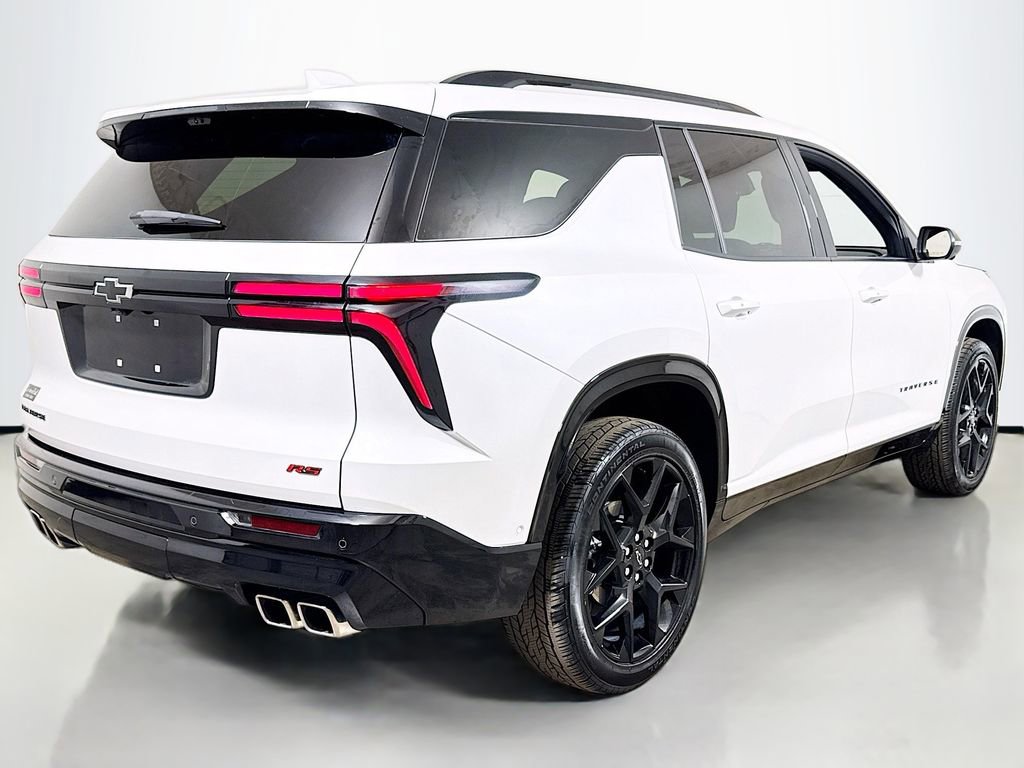 Certified 2025 Chevrolet Traverse RS FWD image 4