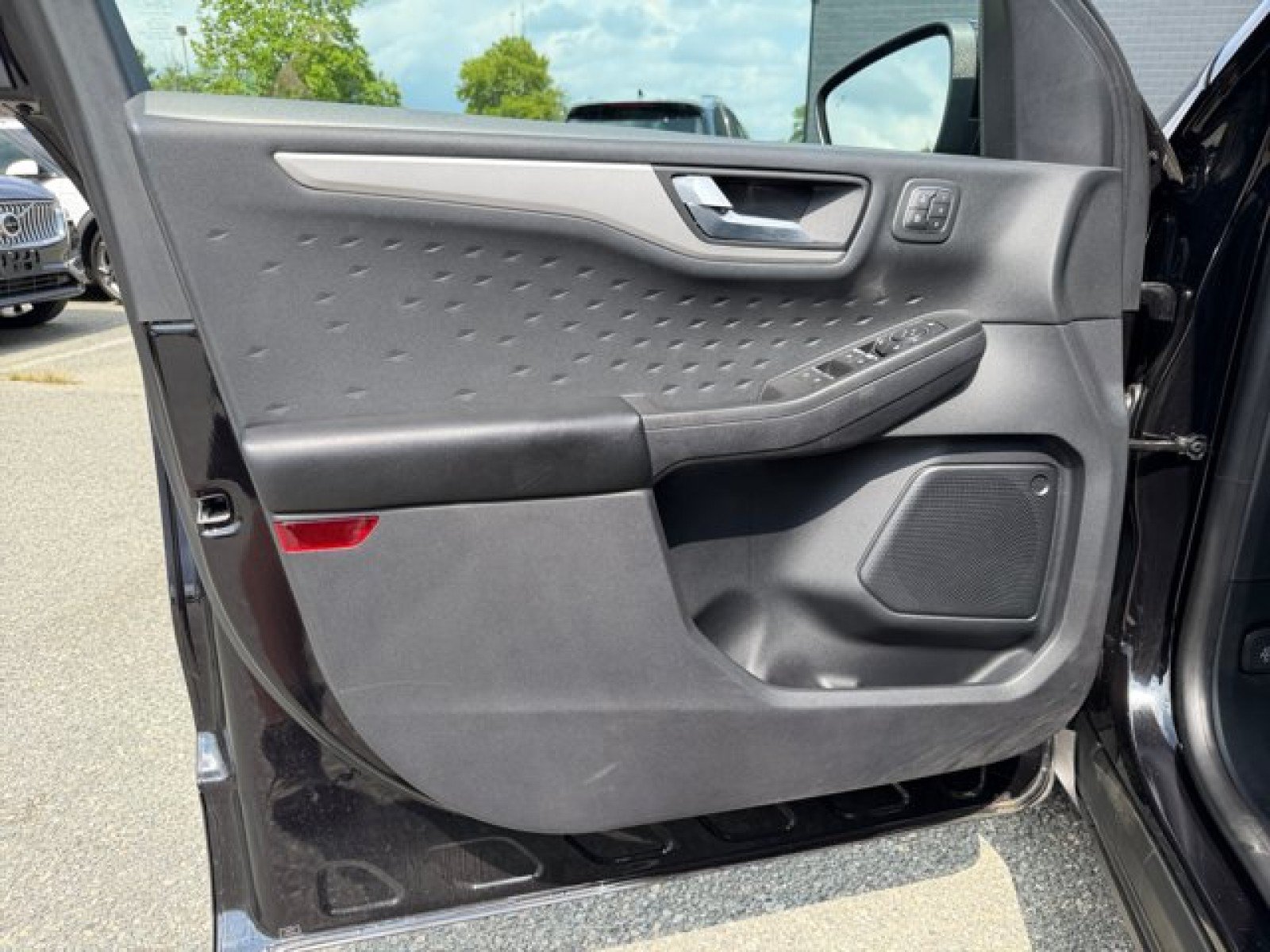 Used 2020 Ford Escape SEL FWD image 18