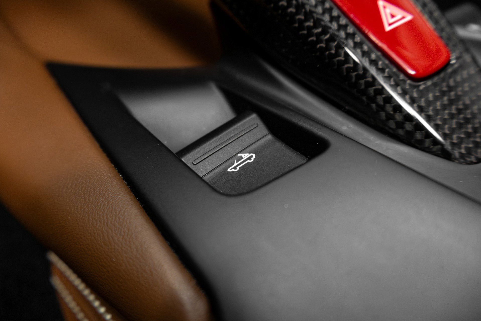 Used 2021 Ferrari 812 GTS image 74