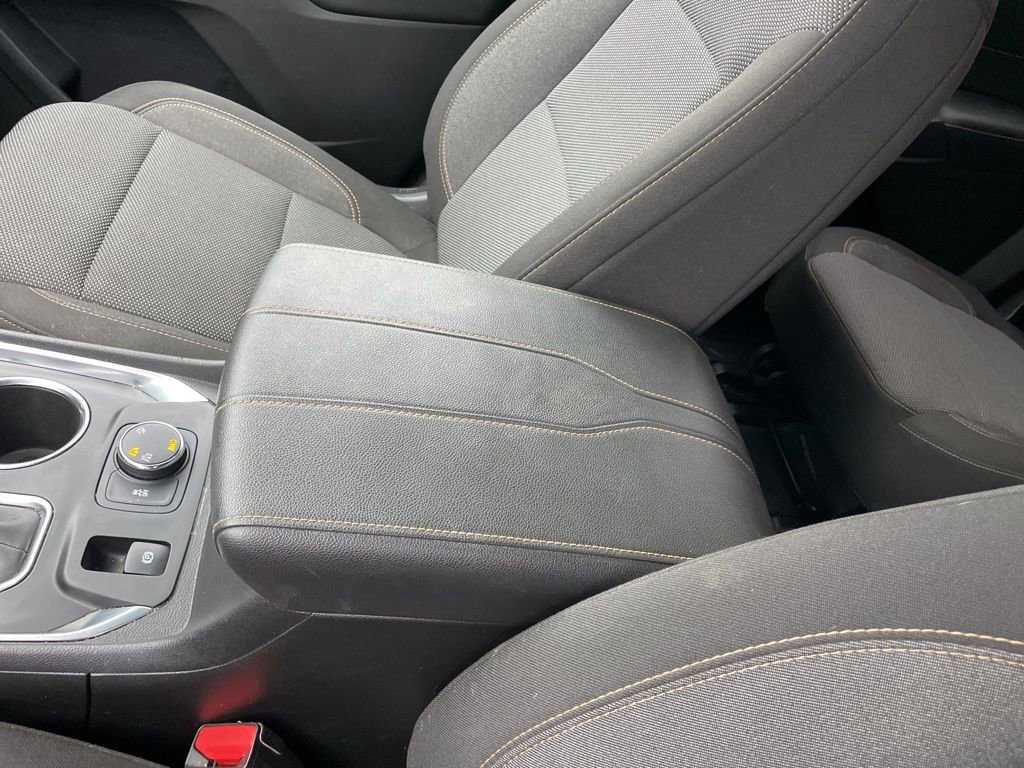 Used 2021 Chevrolet Traverse LT w/ LPO, Floor Liner Package image 21