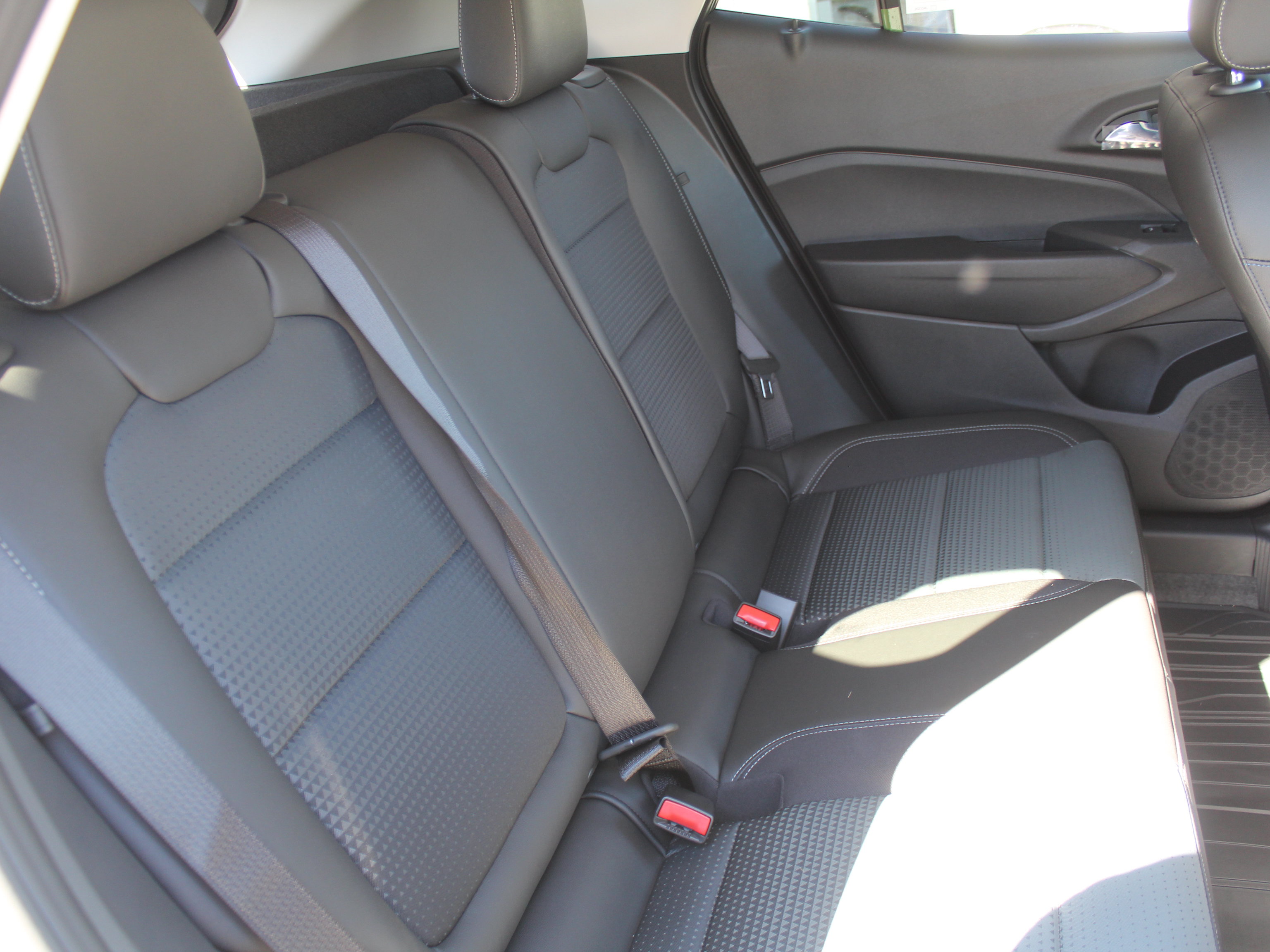 New 2026 Chevrolet Trax LT FWD image 19